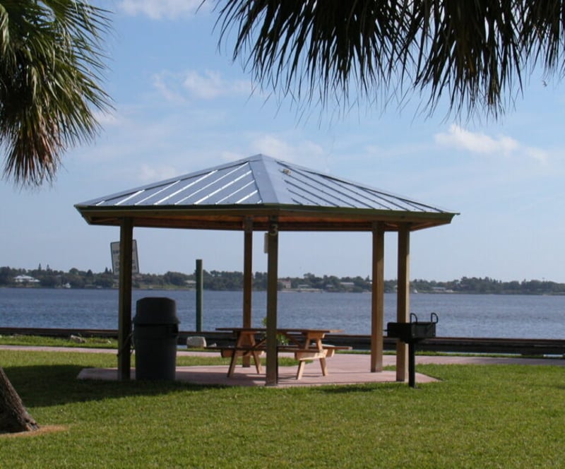 Lake Shelter preview 3